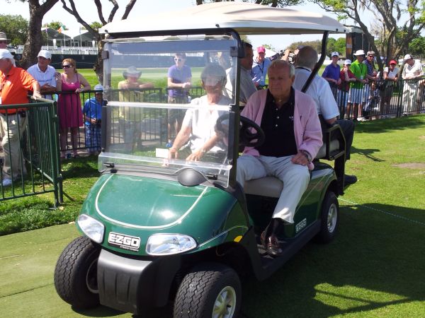 Arnold Palmer Is Still ‘the King’ As Fans Admire The Golfing Legend Golf By Tourmiss
